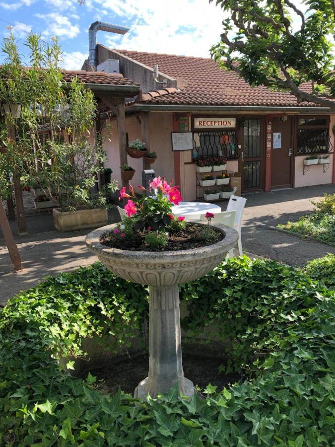 Hotel Cristol Avignon Exterior photo